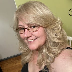 Lora Leigh